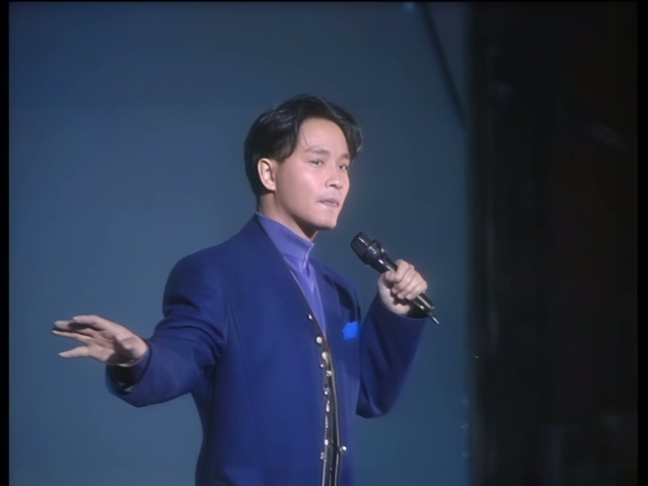 张国荣 - 暴风一族.jpg