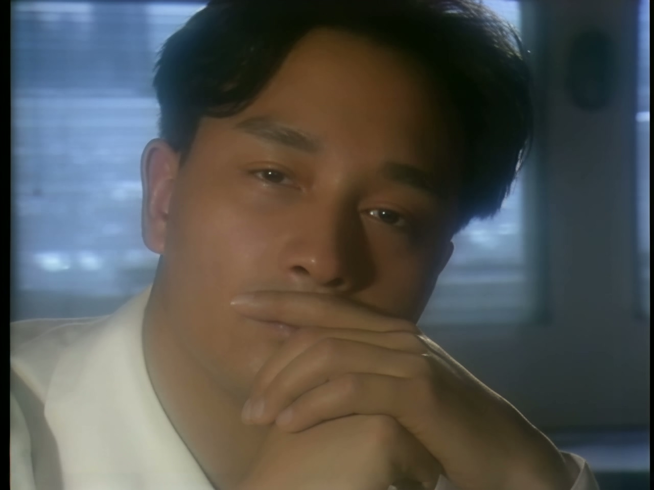 张国荣 - 贴身.jpg